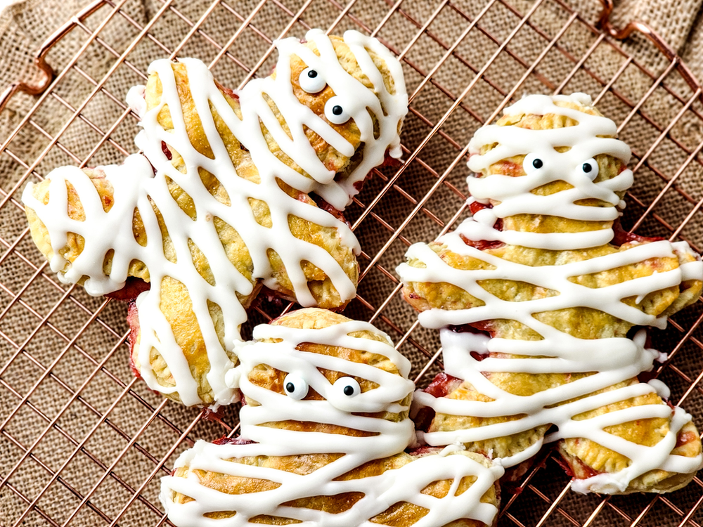 Mummy Halloween Pop Tarts Mummy Halloween Pop Tarts